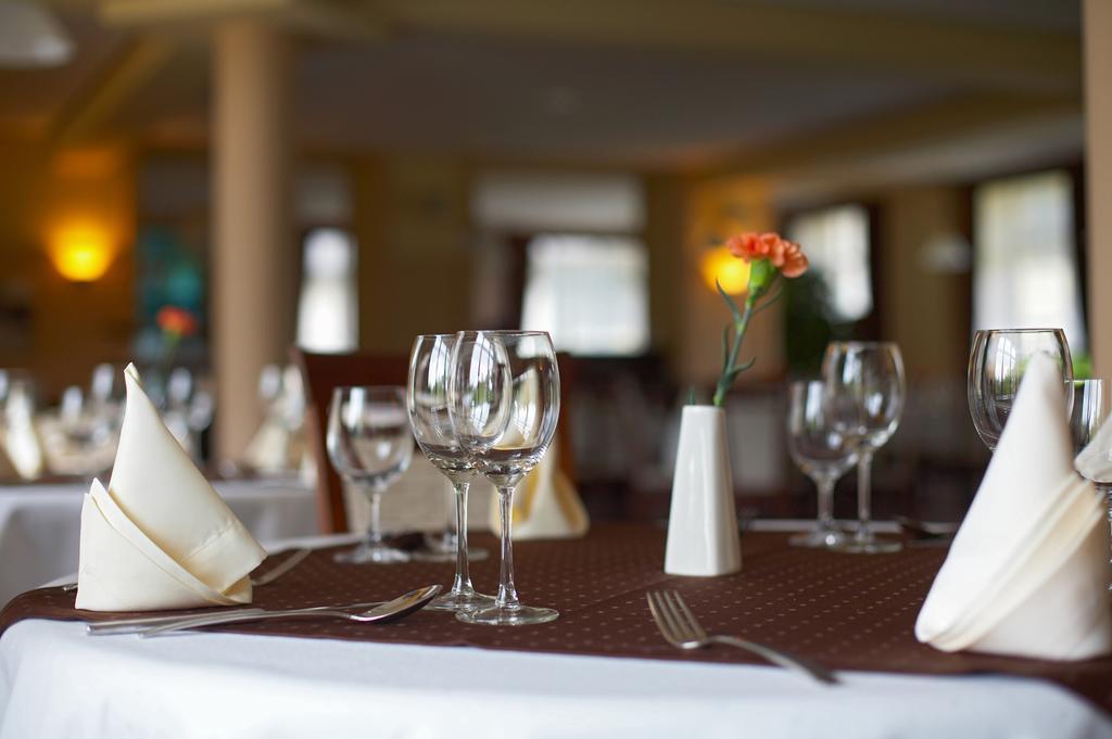 Hotel Perla Bieszczadow Geovita ชาร์ดนา ภายนอก รูปภาพ